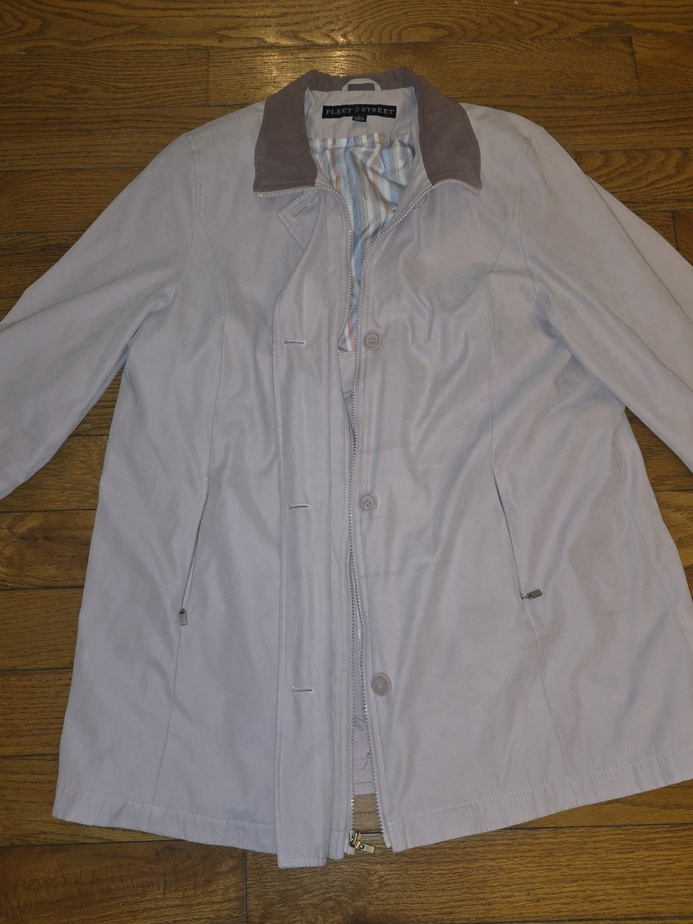 Vintage Fleet Street Women’s Lavender Trench Coat with Contrast Collar